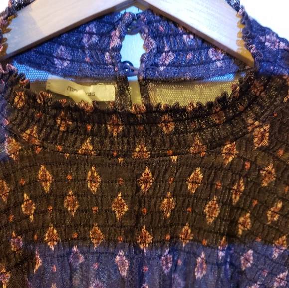 Sexy and sophisticated sheer Maurices blouse - Picture 3 of 4